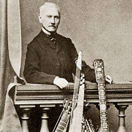Napoléon Coste in Paris with his guitars